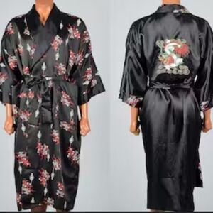 Reversible black satin dragon/Chinese lantern detailed long lounging robe sz XL